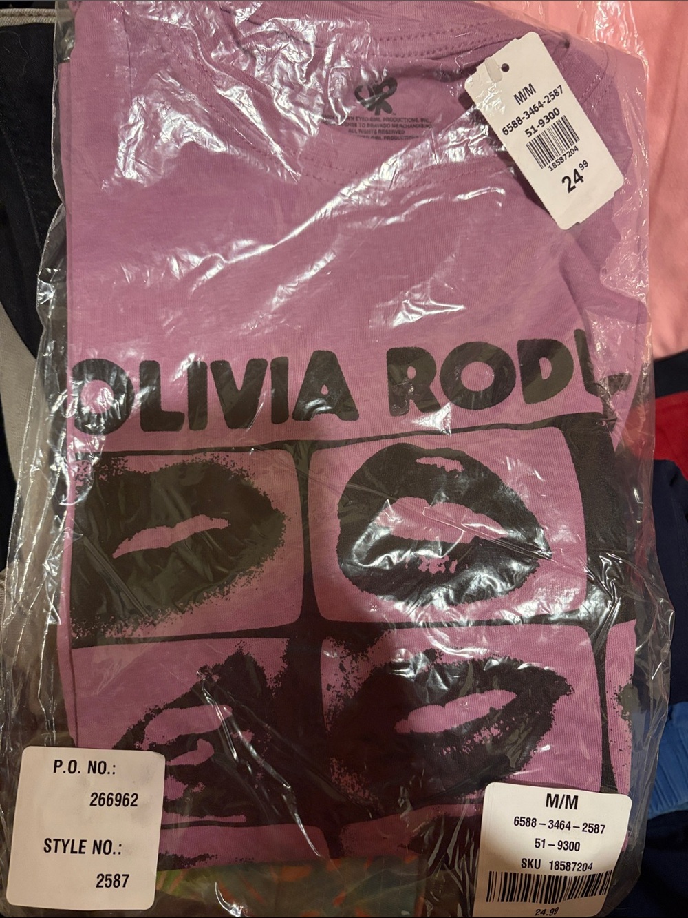 Olivia Rodd Lip Print Graphic Tee - Dusty Rose